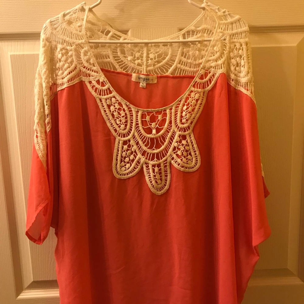 Umgee USA top- size 1XL
